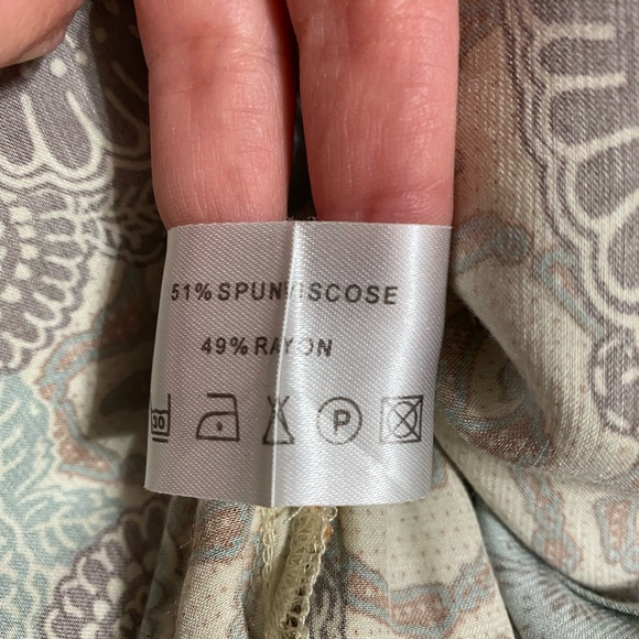 Vintage Brown, Cream, and Sage Asian style top - Picture 6 of 8